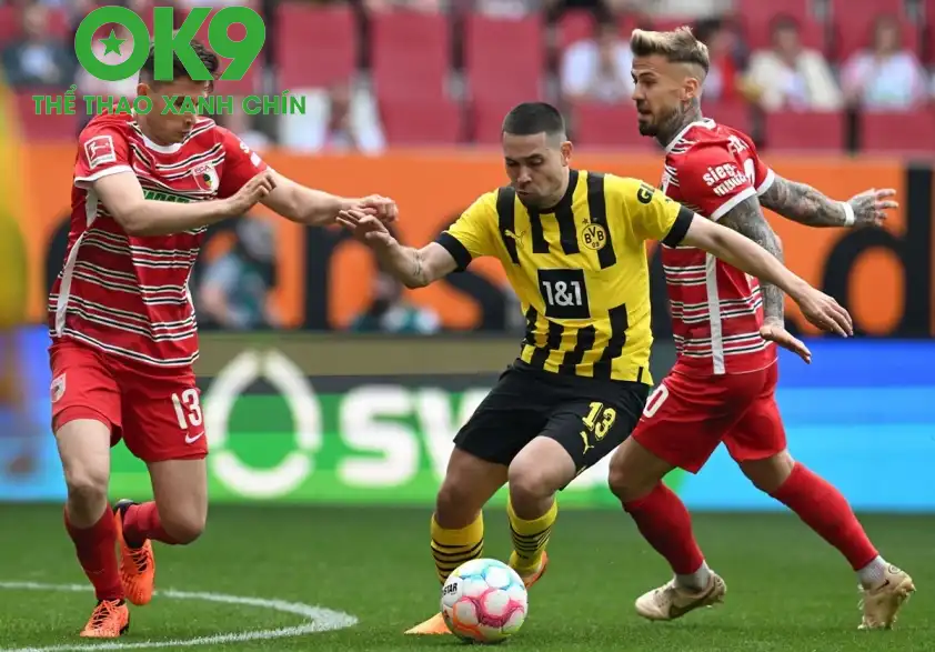 Augsburg sẽ gặp nhiều khó khăn trước Dortmund. (Ảnh: Internet)